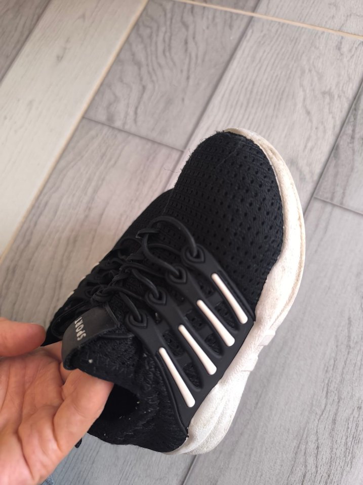 Erkek Çocuk Siyah Bağcıklı Spor Ayakkabı - Görsel 2