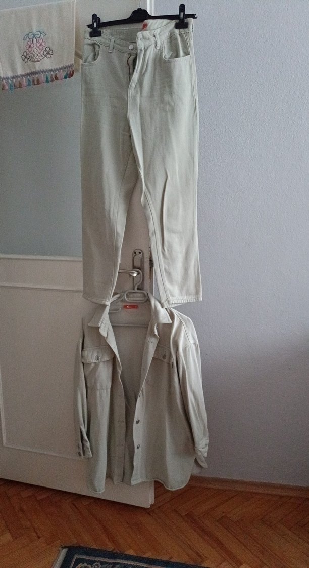 Düğmeli Bej Uzun Keten Kadın Gömlek - Görsel 3