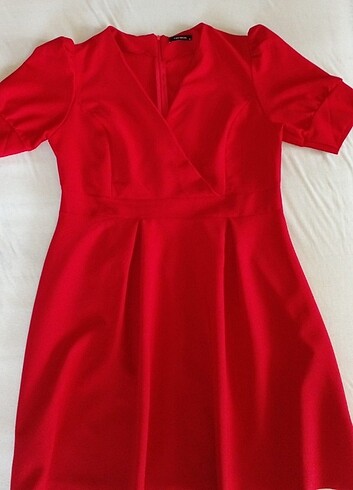 kırmızı,kısa elbise