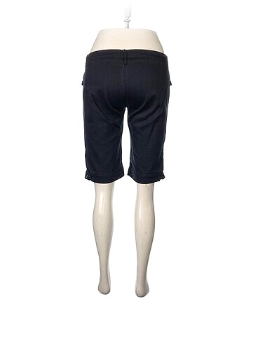 m Beden Bershka Bermuda / Kapri %70 İndirimli.