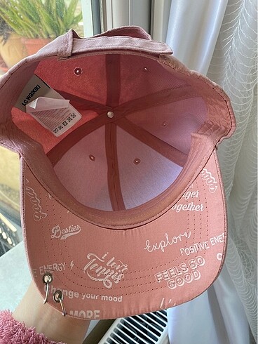 LC Waikiki Pembe şapka