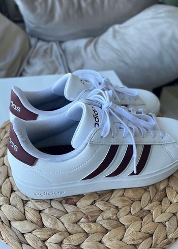 Orjinal Adidas spor ayakkabi - Görsel 2