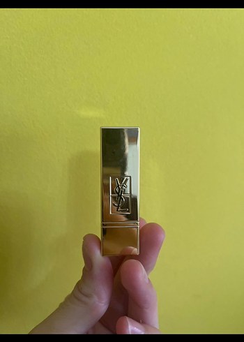 Yves Saint Laurent ürünü