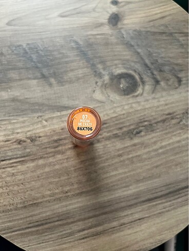  Beden NYX GLOSS