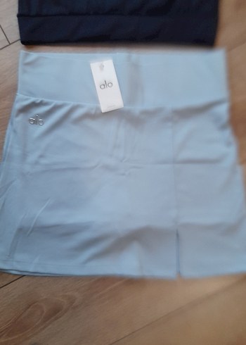 Alo Marka Kolsuz Spor Üst ve Mini Etek Takımı - Görsel 2