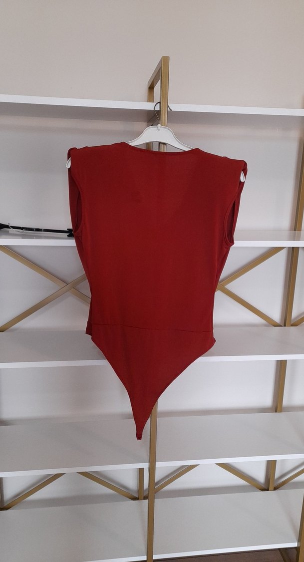 Kırmızı Drapeli V Yaka Kadın Bluz - Görsel 2