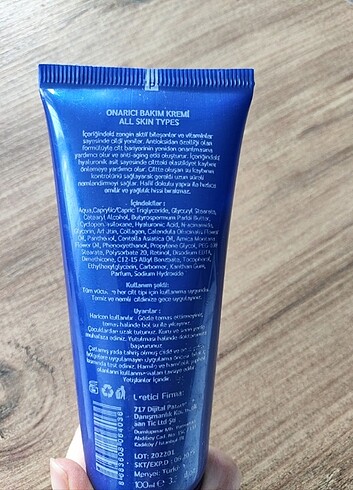 Diğer Retinol gece kremi