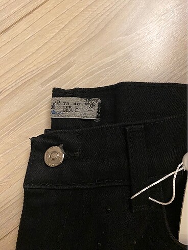 40 Beden Taşlı jean