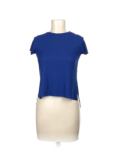 PreLoved T-shirt %70 İndirimli.