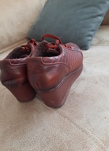 37 Beden Dolgu topuk kadın ayakkabısı