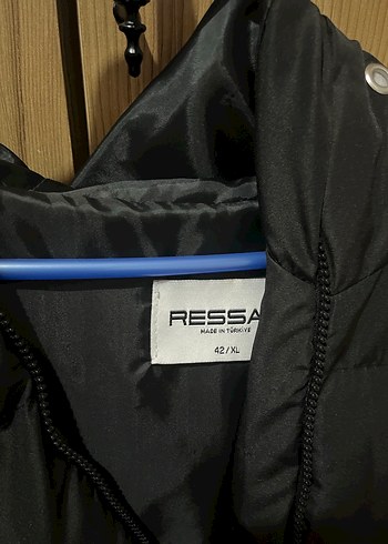 Siyah Kadın Kışlık Mont - Görsel 4