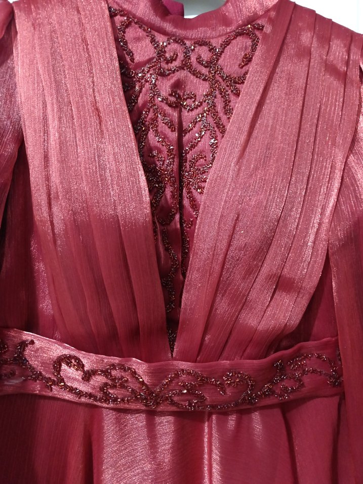 Bordo Uzun Kollu İşlemeli Kadın Abiye Elbise - Görsel 3