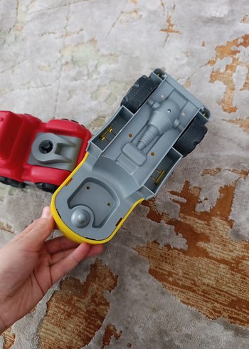 Sarı Renkli Oyuncak Kamyon - Görsel 4