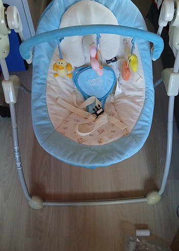 Pastel Mavi Bebek Salıncağı ve Sepeti