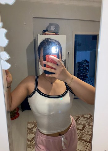 Beyaz Crop Top