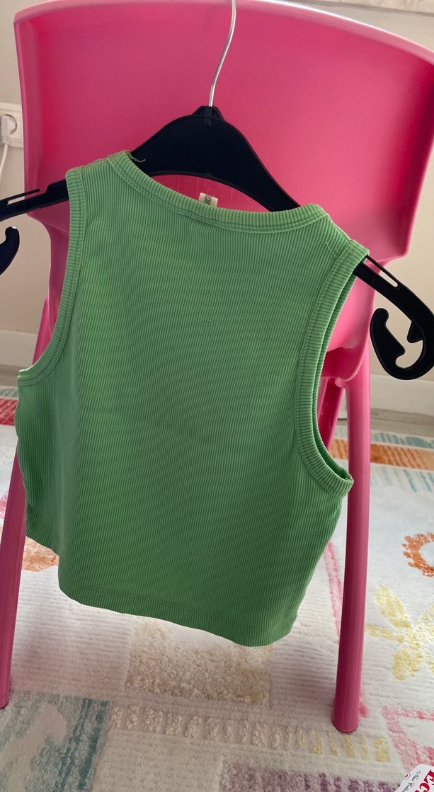 Yeşil Kısa Kesim Atlet - Görsel 2