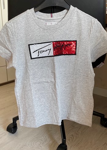 Tommy Hilfiger 10 Yaş