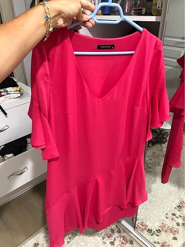 Pembe elbise yeni sıfır giyilmedi