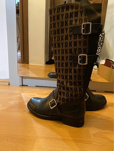 37 Beden kahverengi Renk DKNY orijinal çizme