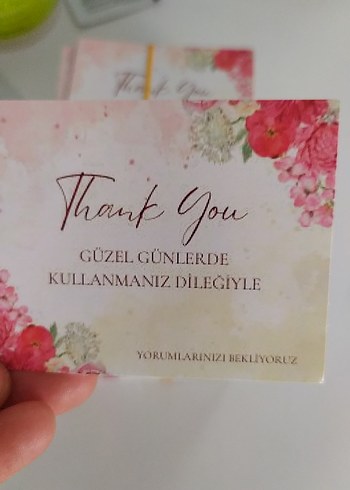  Beden Renk Çiçekli Teşekkür Kartları