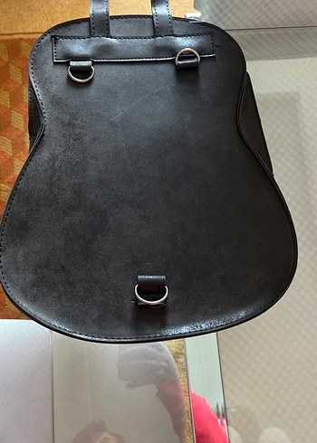 Siyah Baskılı Deri Rock Punk Sırt Çantası - Görsel 2