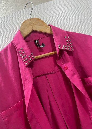 Pembe Düğmeli Kadın Gömlek - Görsel 2