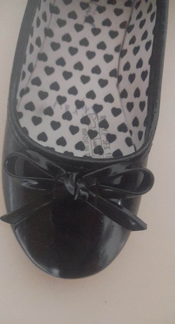 Kızlar için Siyah Rugan Fiyonk Detaylı Babet - Görsel 3