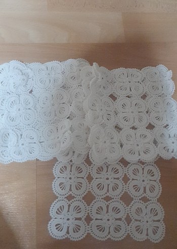 El İşçiliği Beyaz Dantel Kare - Görsel 3