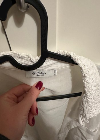 Düğmeli Beyaz Kadın Gömlek - Görsel 2