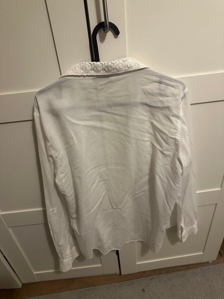 Düğmeli Beyaz Kadın Gömlek - Görsel 3