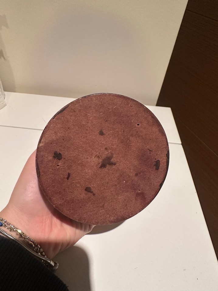 Pastel Renkli Çiçek Sepeti Taşıyan Kadın Biblo - Görsel 5