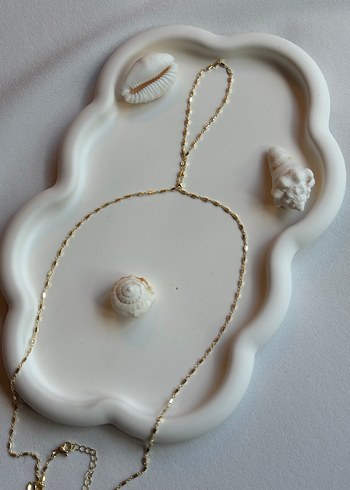 Beden Minimalist Altın Renk Zincir Şahmeran