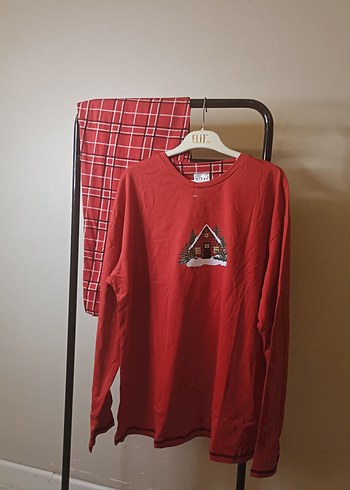 Kırmızı Baskılı pijama takımı - Görsel 4