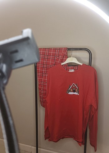 Kırmızı Baskılı pijama takımı - Görsel 2