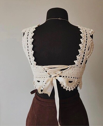 36 Beden Örme Arkası Bağlamalı Crop