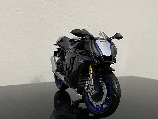 YAMAHA R1M diecast 1/12 ölçek