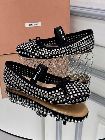 37 Beden siyah Renk Miu miu