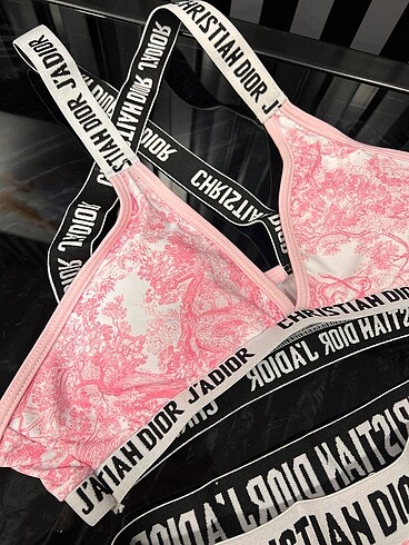 m Beden pembe Renk Dior bikini