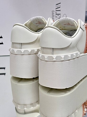 38 Beden Valentino