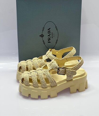 37 Beden camel Renk Prada