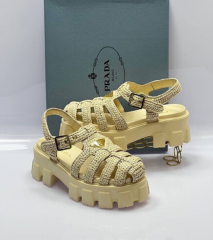 Prada Prada