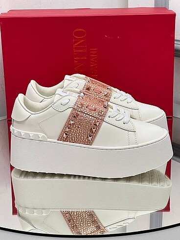 38 Beden Valentino