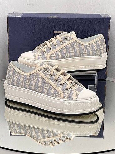 38 Beden beyaz Renk Dior spor