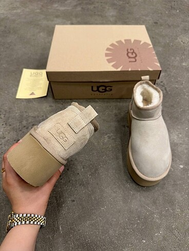 38 Beden ten rengi Renk Ugg mini