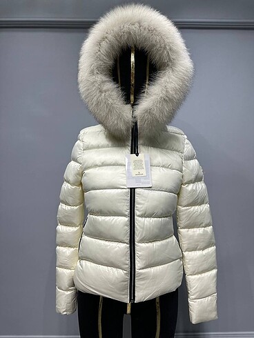 l Beden beyaz Renk Moncler