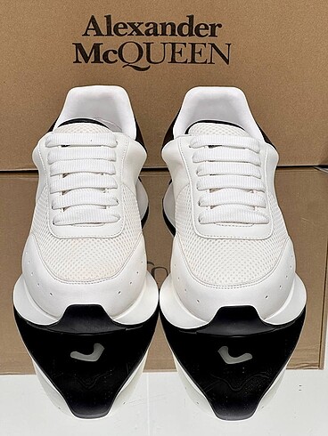 Alexander mcQueen
