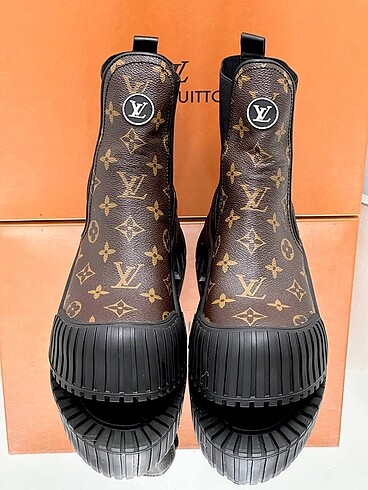 37 Beden Louis vuitton