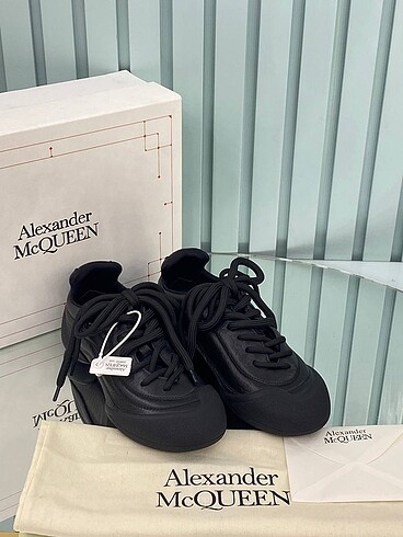 Alexander mcqueen