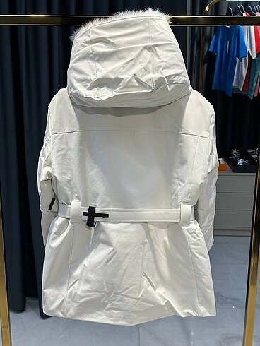 s Beden Moncler