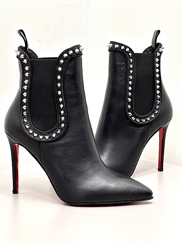 38 Beden Christian louboutin